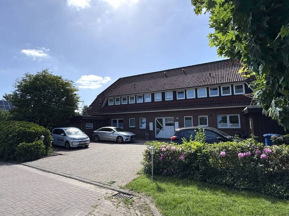 Thumbnail-Attraktives Mehrfamilienhaus mit 4 Wohneinheiten und stabilen Mieteinnahmen in Bad Zwischenahn!