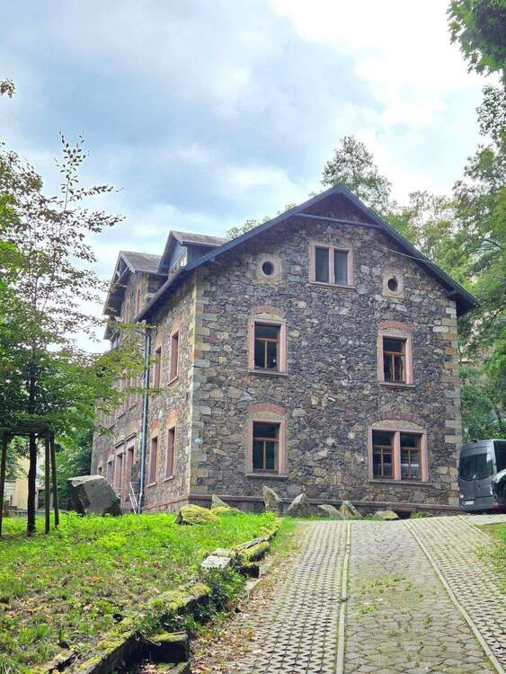 Thumbnail-2 Monate Kaltmietenfrei! Tolle 2 Raum- Erdgeschoss- Wohnung unterhalb der Burg Kriebstein zu vermieten!