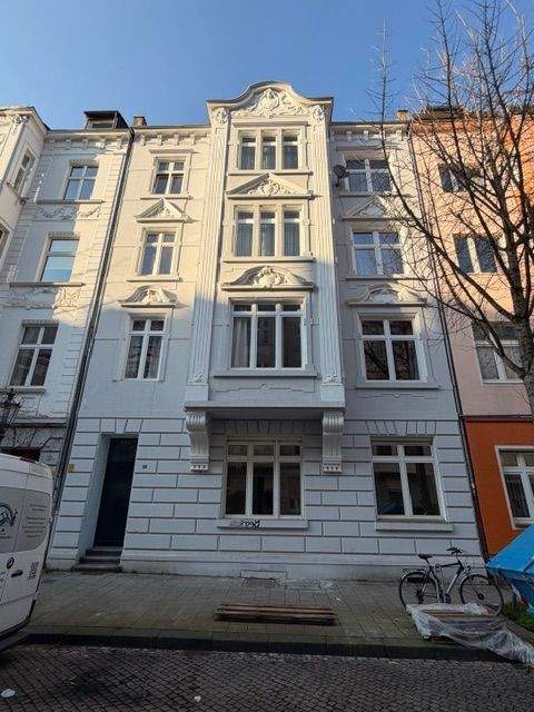 Thumbnail-9 Wohneinheiten – Teilvermietetes Altbauobjekt mit hohem Entwicklungspotenzial