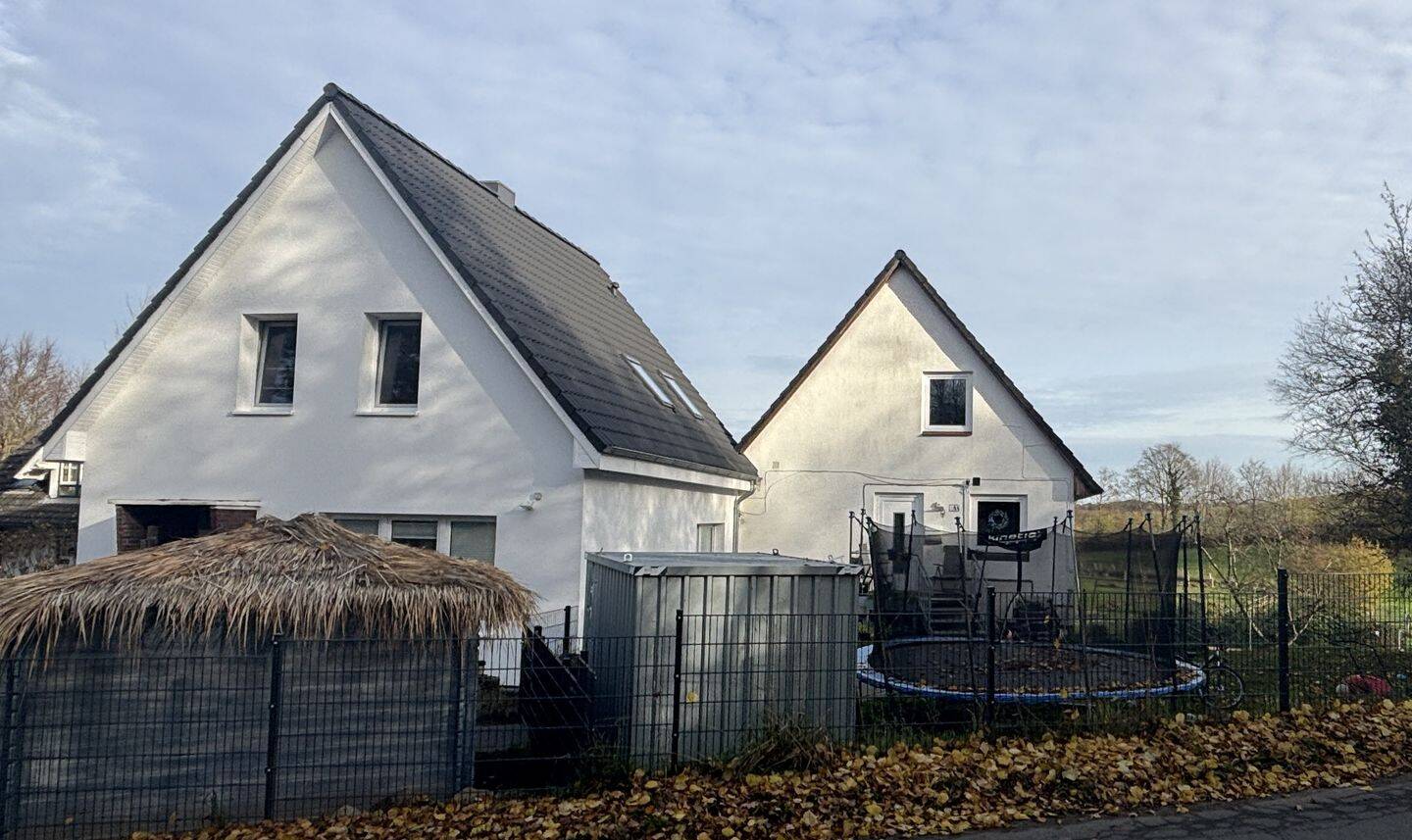 Thumbnail-Besichtigung 01.04. - Modernisierte Wohnung in Neukirchen (Malente)