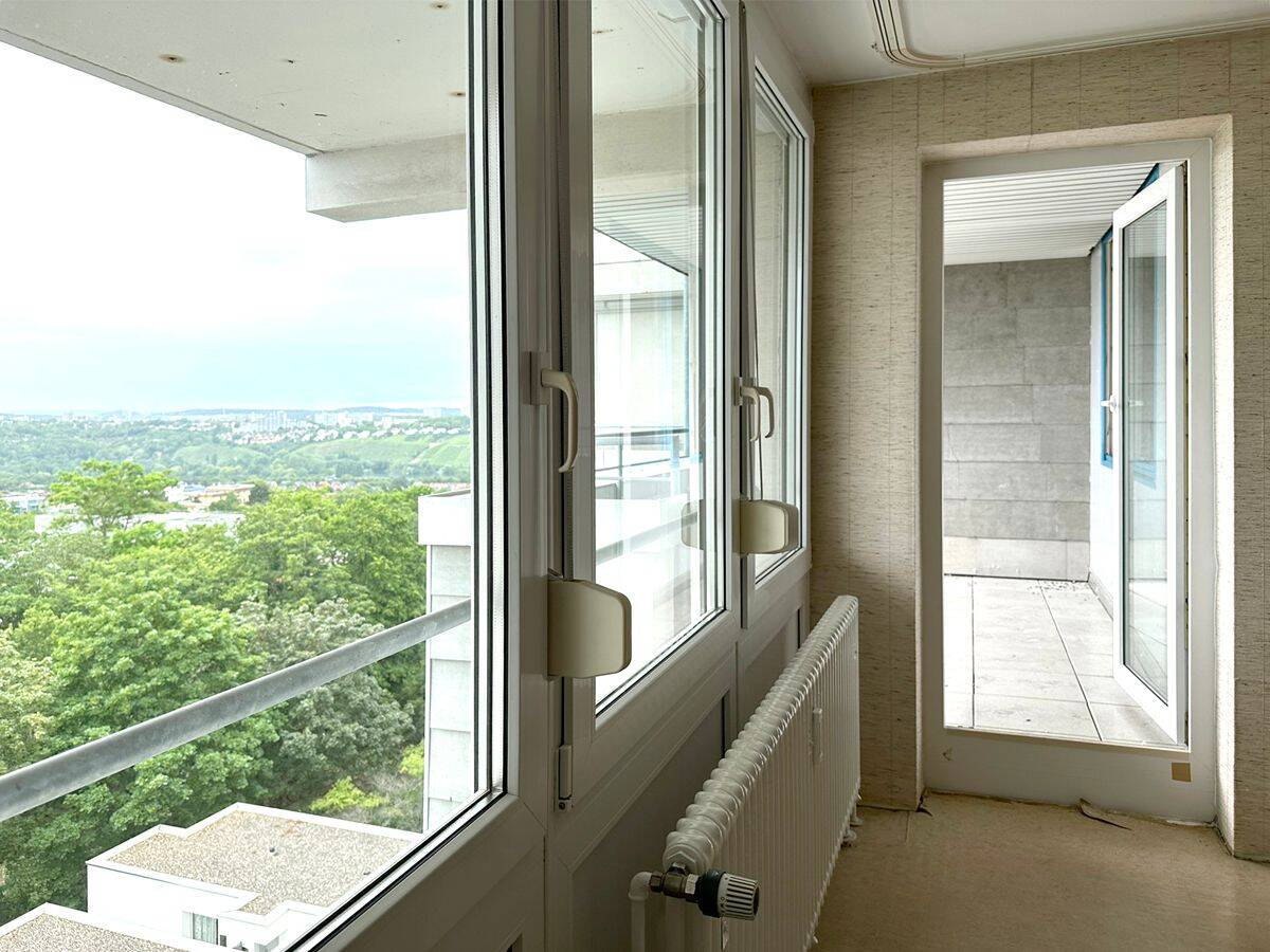 Thumbnail-2-Zimmer-Wohnung mit Panoramablick in Stuttgart-Neugereut