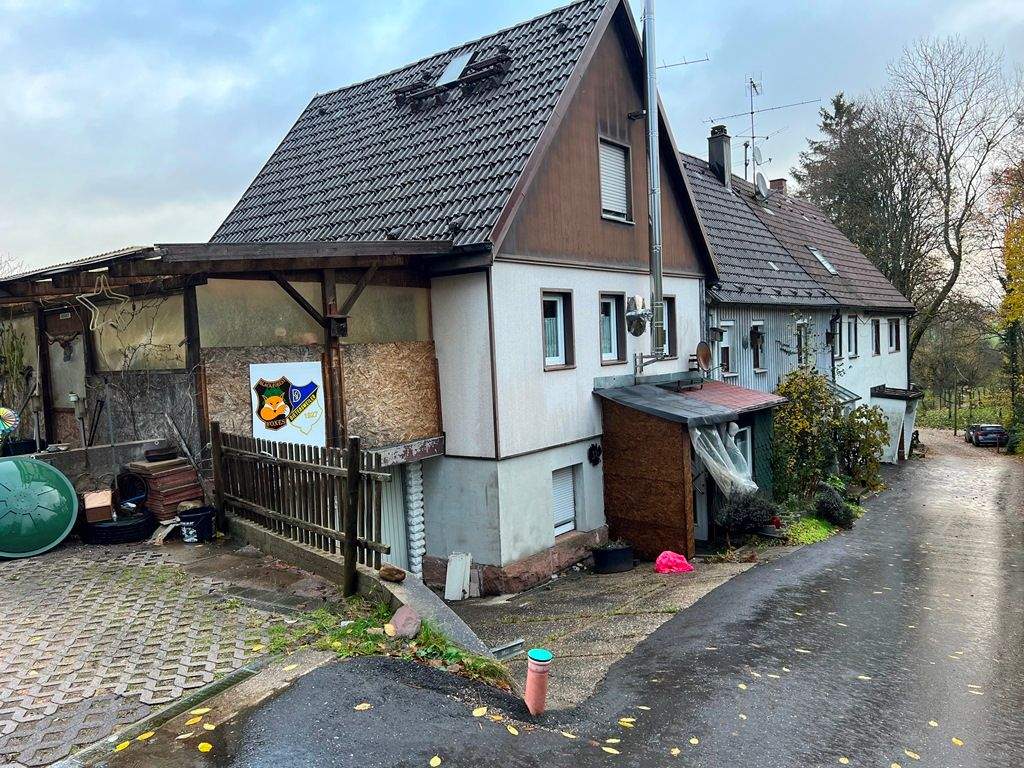 Thumbnail-Einfamilienhaus mit Garage