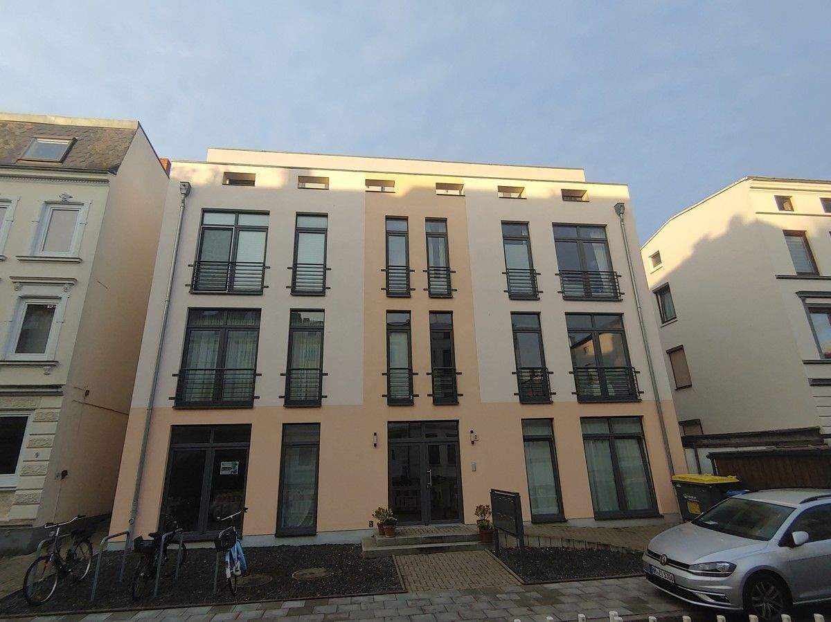 Thumbnail-Moderne 2-Zimmer-Erdgeschoss-Wohnung mit West-Terrasse in Lübeck-St. Gertrud (Nähe Wakenitz)