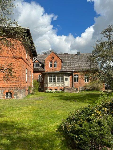 Thumbnail-Ehemalige Kaiserliche Försterei, tolles Landhaus mit Stallungen und Wirtschaftsfläche, Teilbar - Erweiterbar