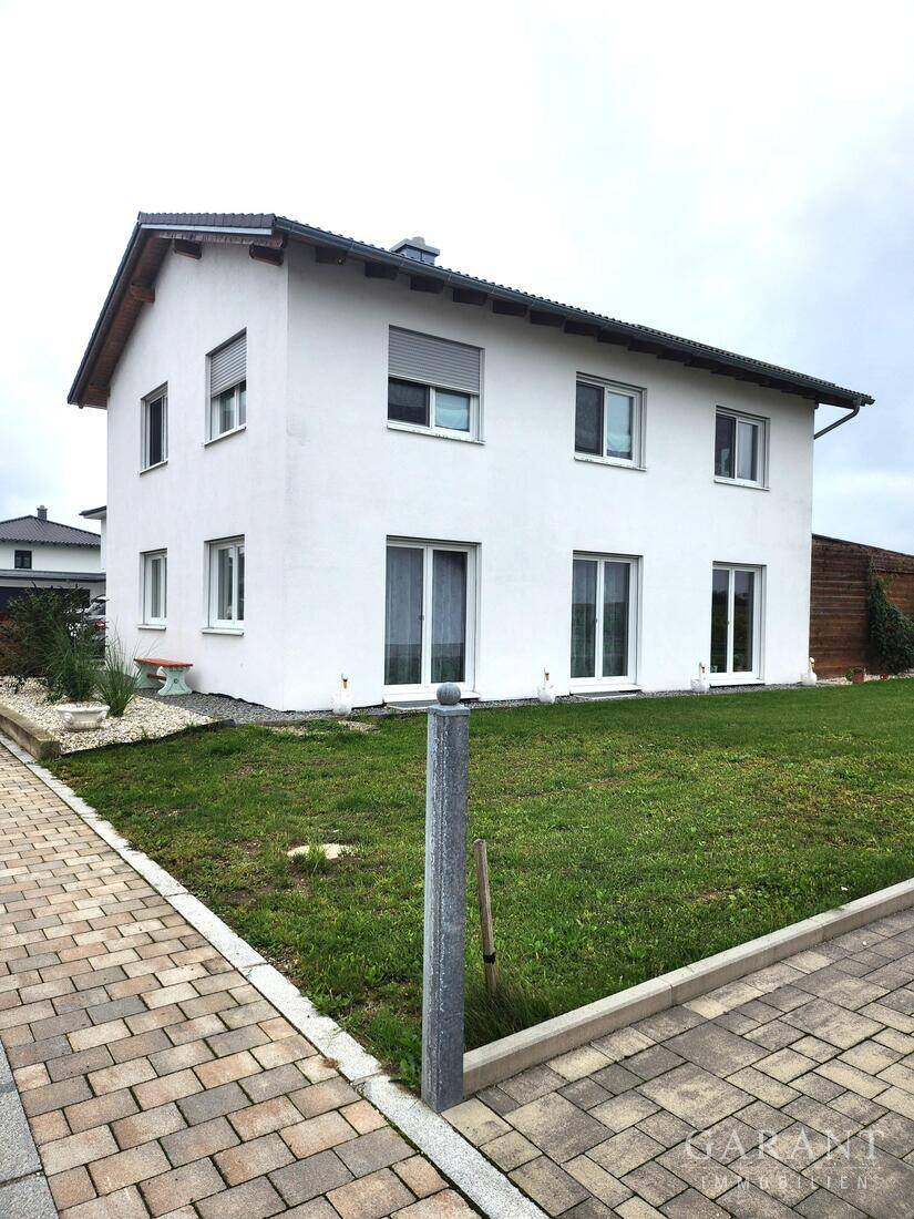 Thumbnail-Exklusives Einfamilienhaus in Wallersdorf