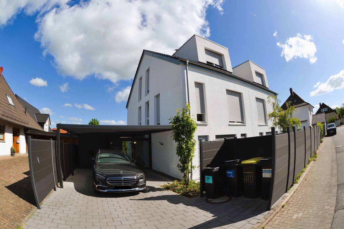 Straßenansicht.JPG
