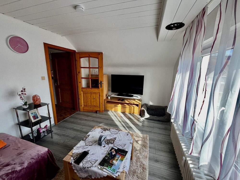 Thumbnail-Zentral gelegen - ein schönes Nest im Dachgeschoss eines 3 Familienhauses