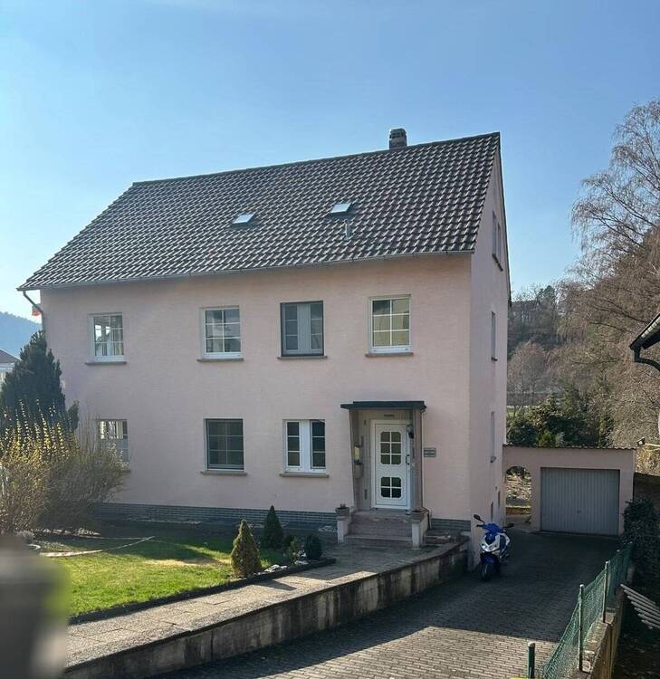 Thumbnail-Zweifamilienhaus mit Ausbaupotenzial in Bad Salzschlirf