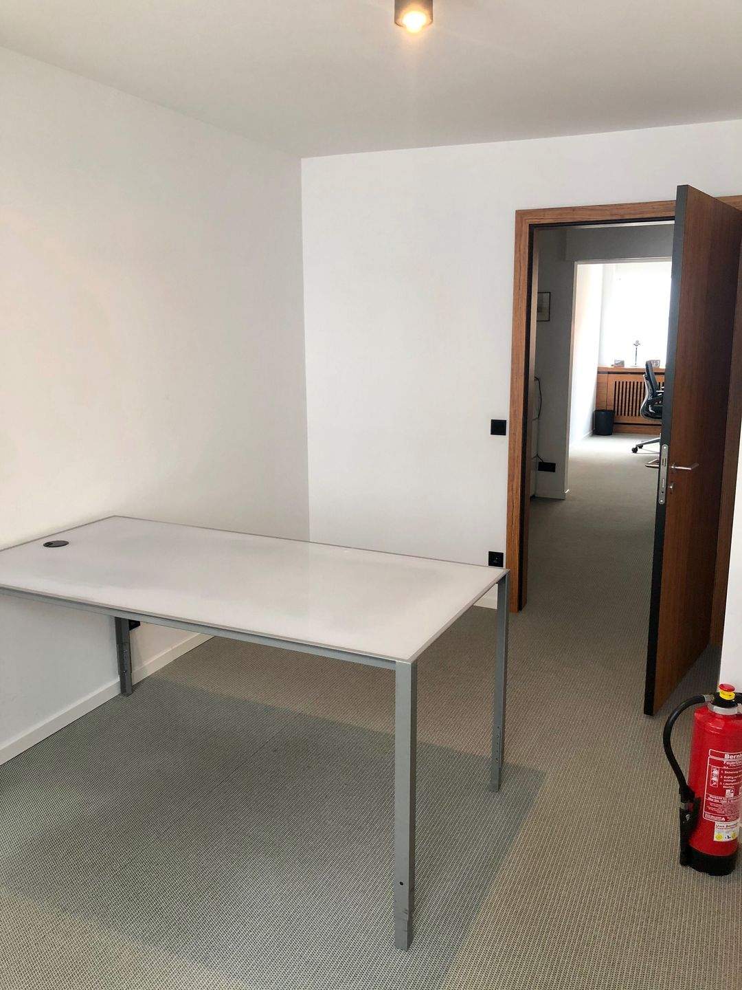 Thumbnail-Zentrales 20 m2 Büro in Hamburg-Innenstadt - flexible Konditionen