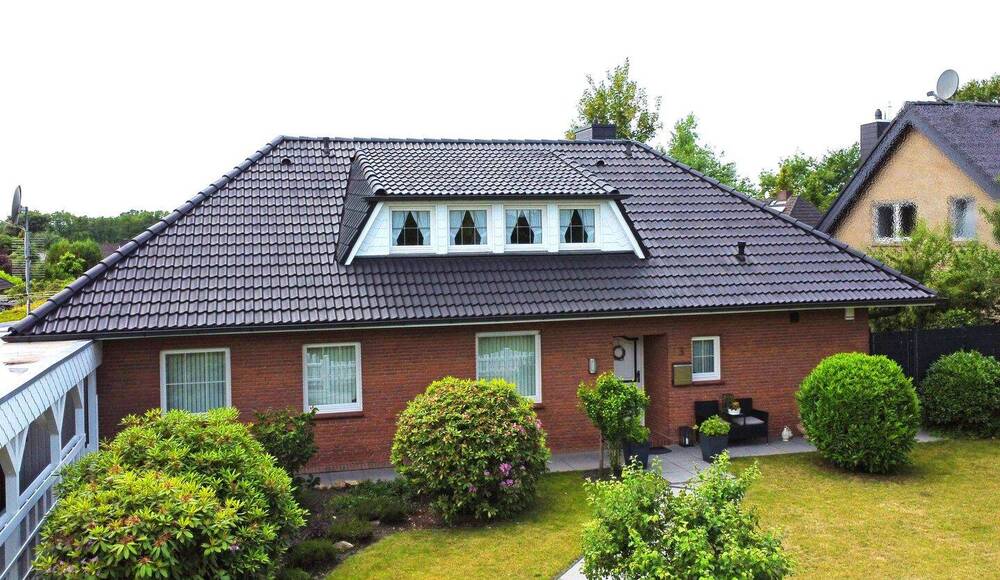 Thumbnail-Exklusives Wohnhaus mit traumhaftem Grundstück in ruhiger und beliebter Lage von Sottrum zu verkaufen