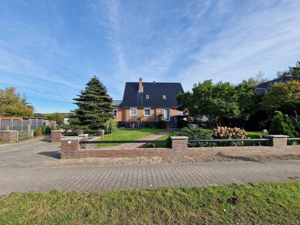 Thumbnail-Gepflegtes Einfamilienhaus in Bleckede mit viel Platz und Garten ideal für Familien
