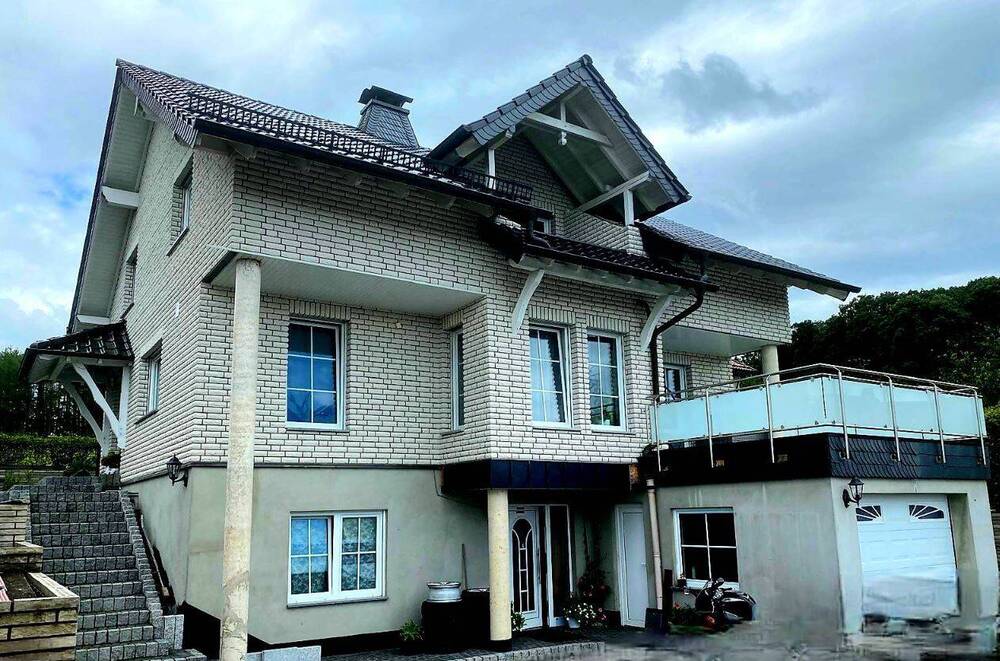 Thumbnail-Topausgestattetes Architektenhaus Wohlfühlambiente hochwertige Ausstattung Terrassen Loggia Garage