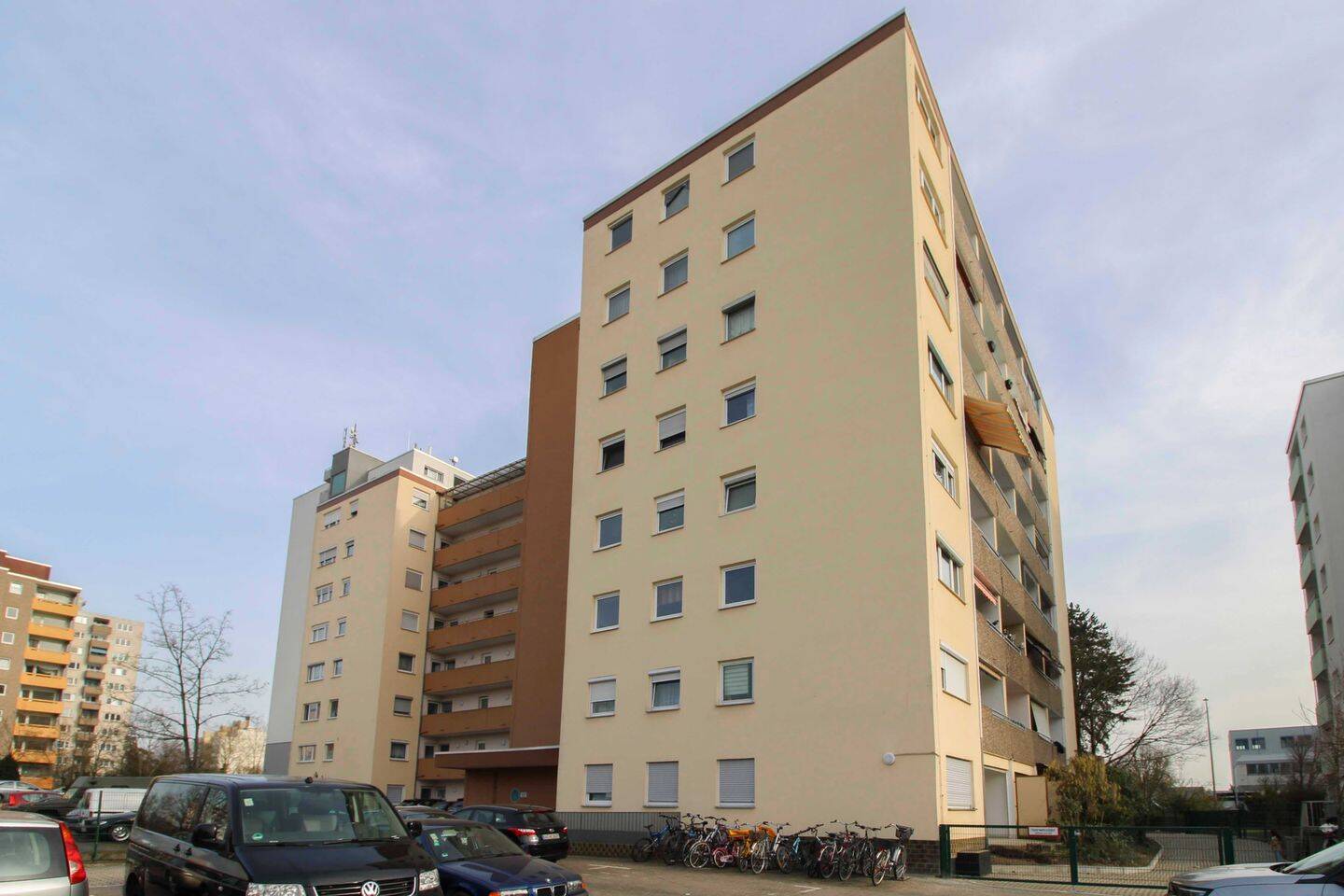 Thumbnail-1-Zimmer-Wohnung im obersten Geschoss mit Weitblick