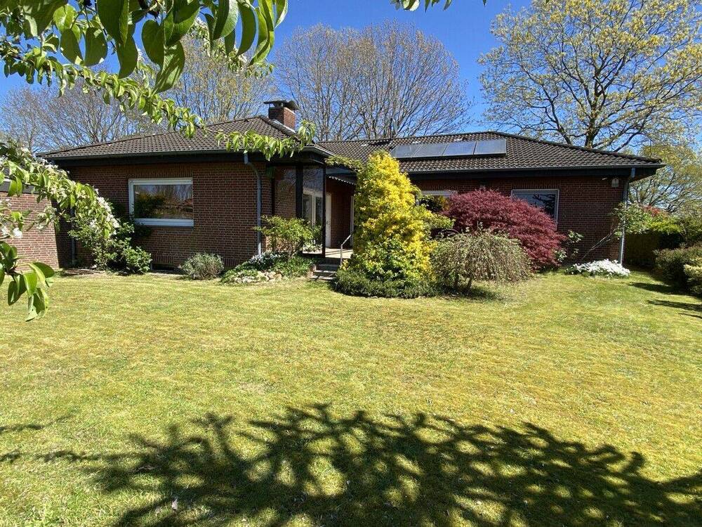Thumbnail-Bungalow mit Einliegerwohnung in ruhiger Sackgassenlage
