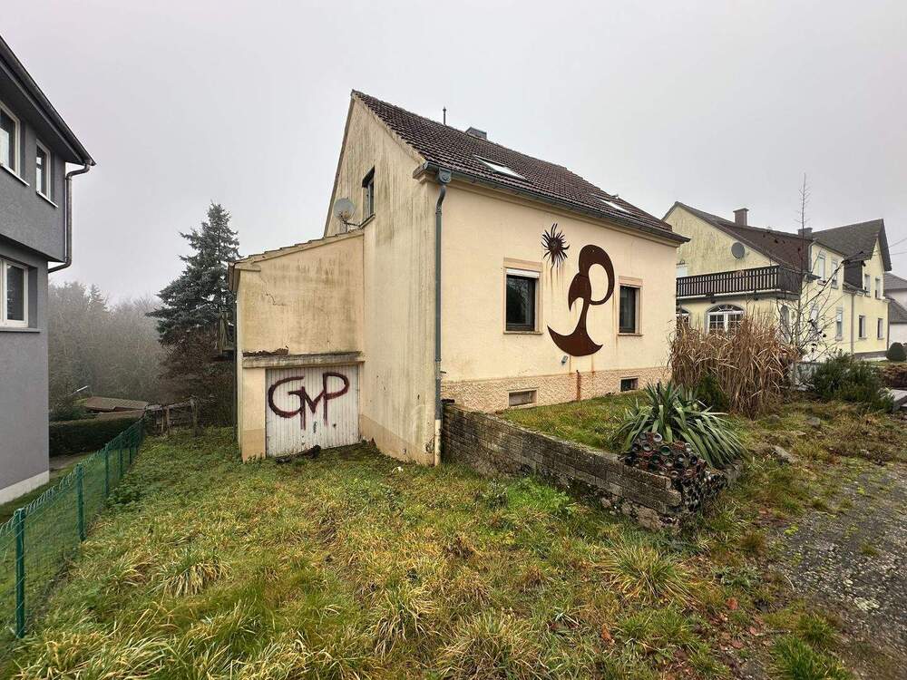 Thumbnail-Haus zum sanieren oder abreißen auf 1341m2 Grundstück