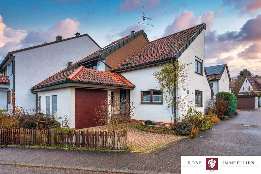 Thumbnail-Familienfreundliche Doppelhaushälfte mit Einliegerwohnung, Sauna und Garage in bevorzugter Randlage