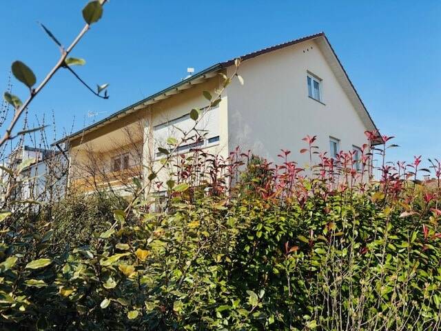 Thumbnail-Ansprechendes Zweifamilienhaus mit Einliegerwohnung und großem Garten in Bestlage