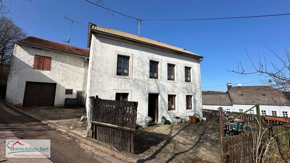 Thumbnail-GRENZNÄHE: WOHNHAUS MIT 3 GARAGEN SCHEUNE GARTEN