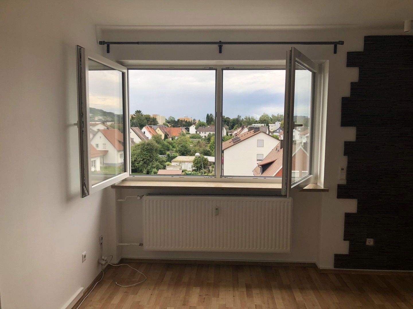 Thumbnail-Vermietete, modernisierte 4,5-Zimmer-Wohnung mit Balkon und EBK in Landshut