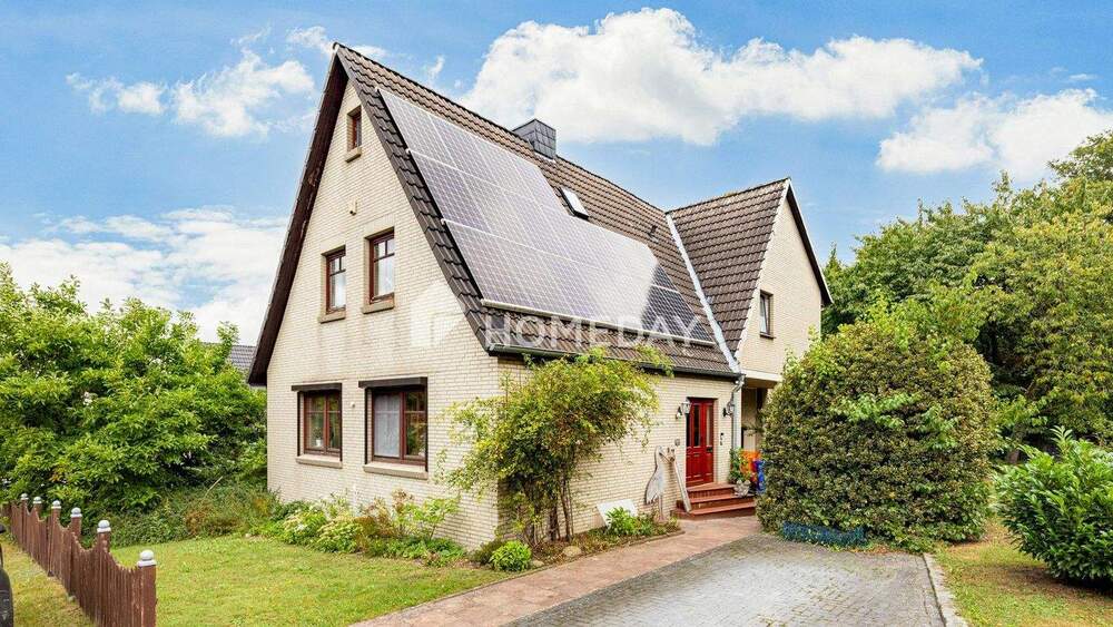 Thumbnail-Charmantes Einfamilienhaus mit Loggia, Terrasse und großem Garten