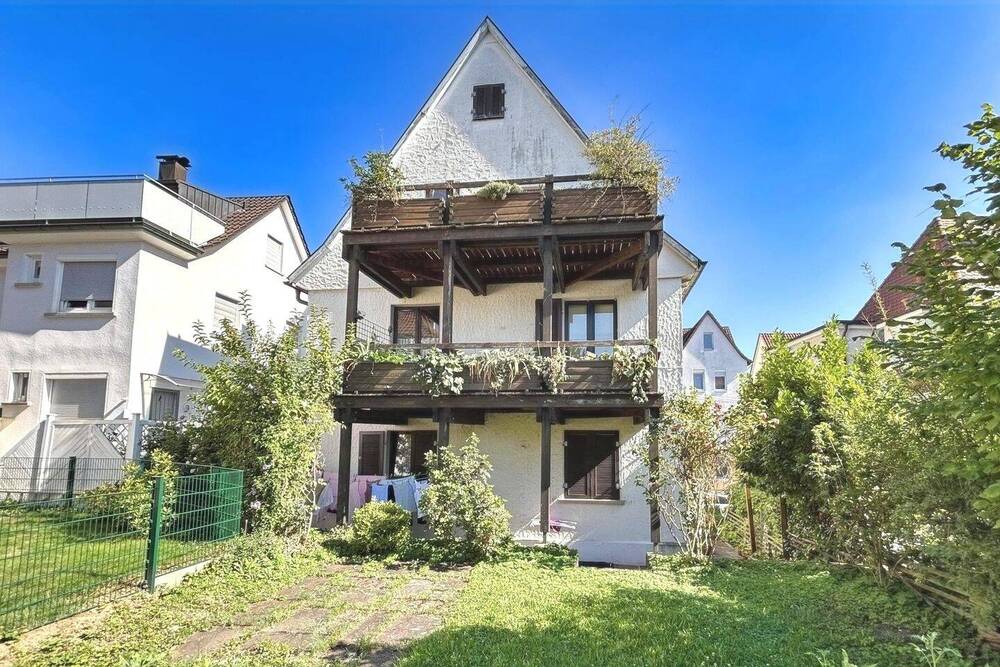 Thumbnail-Nettes 3-Familienhaus mit Garage in Stuttgart-Untertürkheim