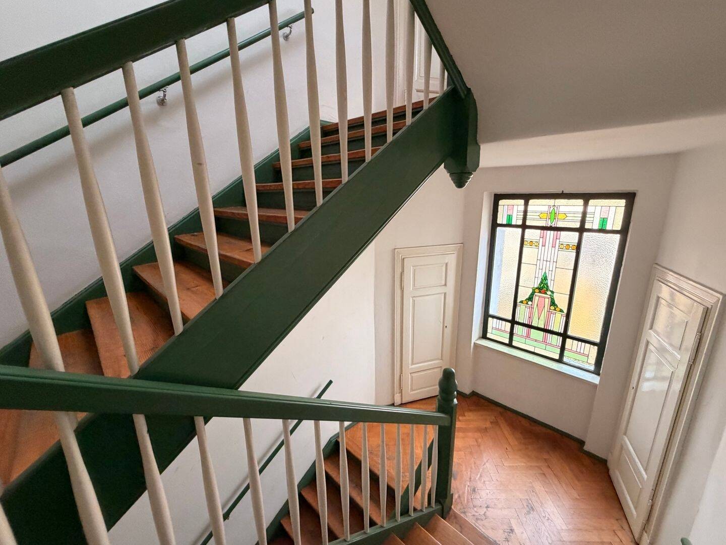 Thumbnail-Mehrfamilienhaus mit Balkonen in Altlindenau für Faktor 20,7