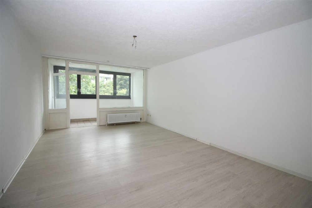 Thumbnail-Sofort beziehbar-3-Zimmer-Wohnung in modernisiertem Haus