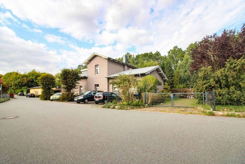 Thumbnail-Historisches Mehrfamilienhaus mit Charme - ehemaliges Empfangsgebäude der Bahn