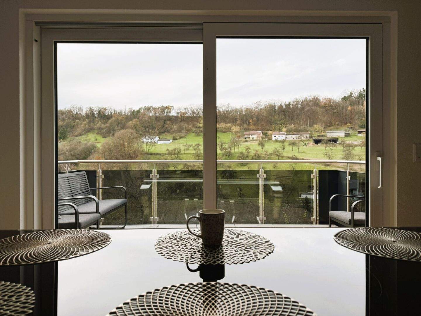 Thumbnail-Positiver Cashflow im Neubau! Haus am Hang mit malerischem Ausblick!