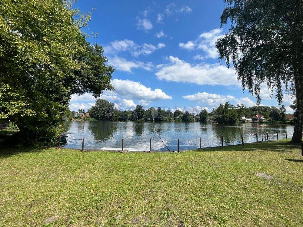 Thumbnail-Baugrundstück für Einfamilienhaus mit großem Garten in ruhiger Lage nahe See im Berliner Umland