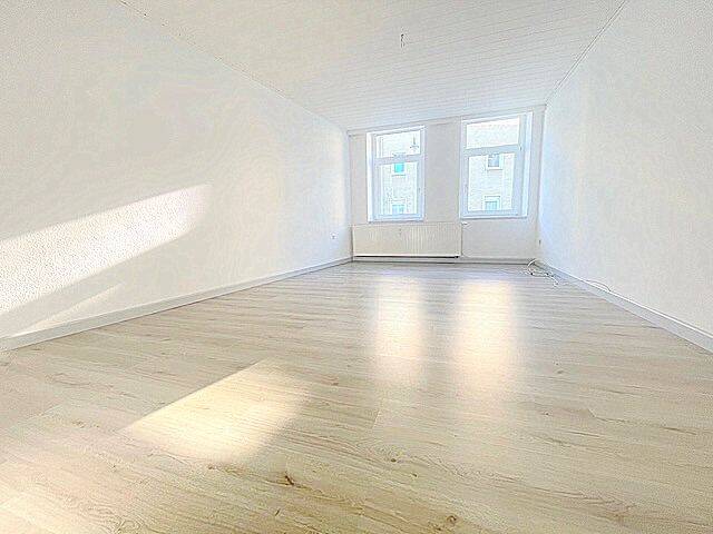 Thumbnail-4 Zi. Wohnung*Tageslichtbad mit Dusche & Eckbadewanne* Gartennutzung*Stellplatz mgl.*