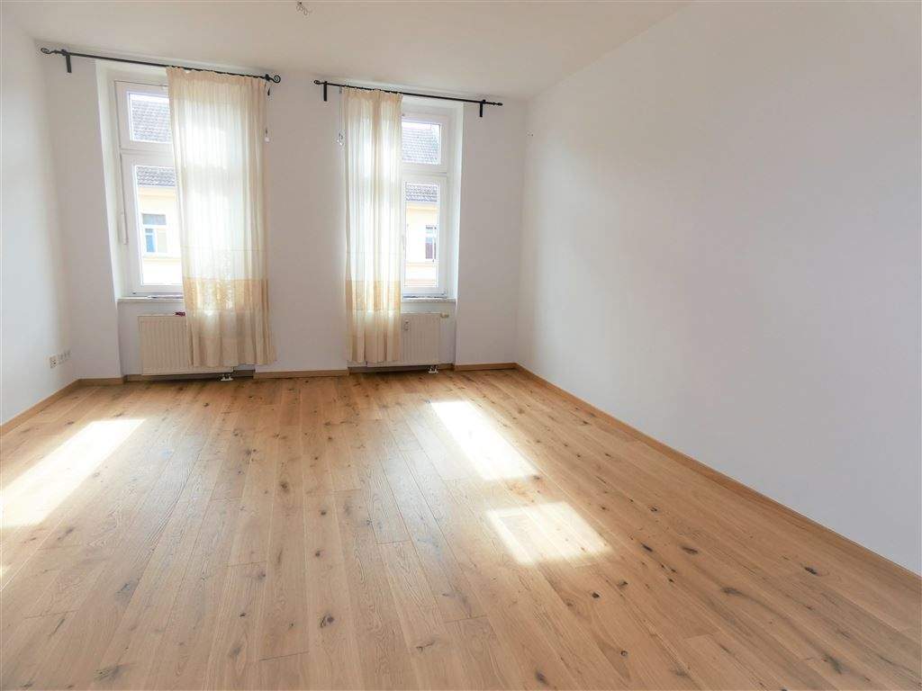 Thumbnail-Wohnen in Schönefeld: 3-Zi. Whg mit offener Küche, Balkon, LIFT im Haus