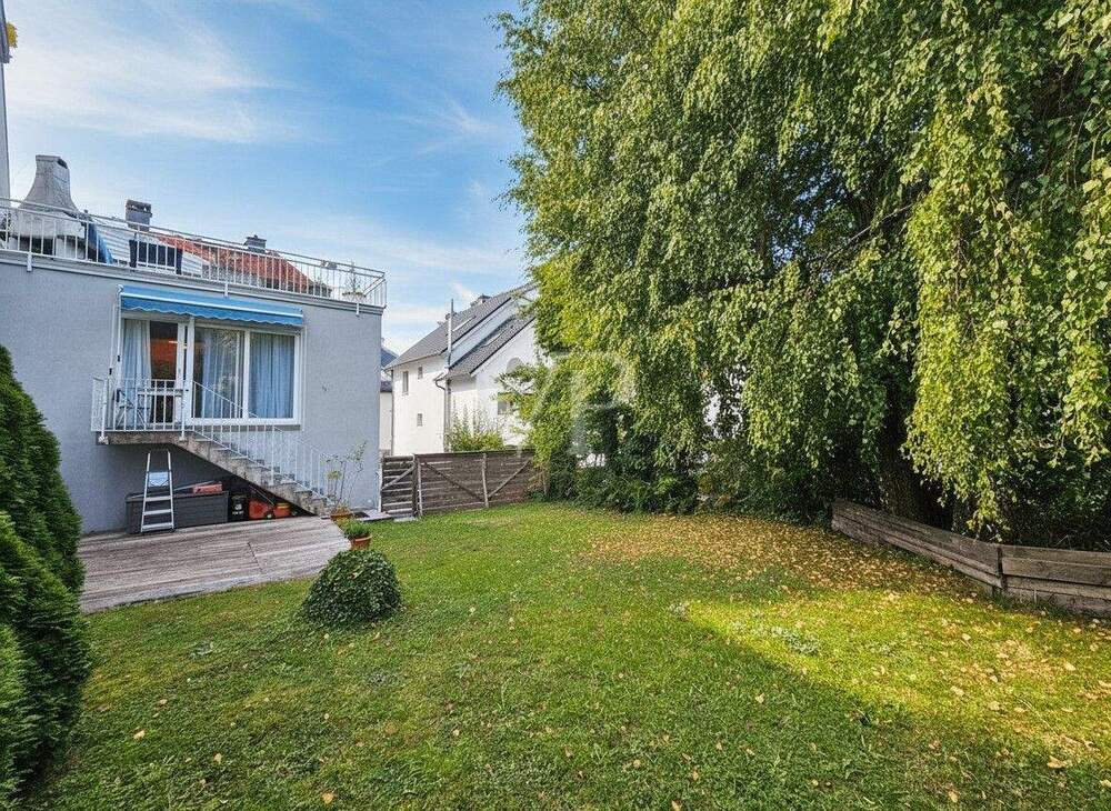 Thumbnail-In zentraler Lage von Neu-Anspach - flexibel nutzbares, solides Wohn- und Geschäftshaus mit Garage