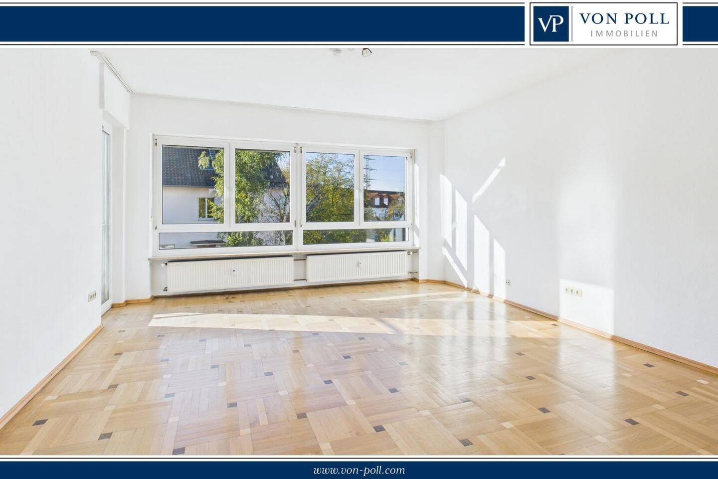 Thumbnail-Schöne helle Etagenwohnung in einem 3 Familienhaus mit zwei Stellplätzen zu verkaufen