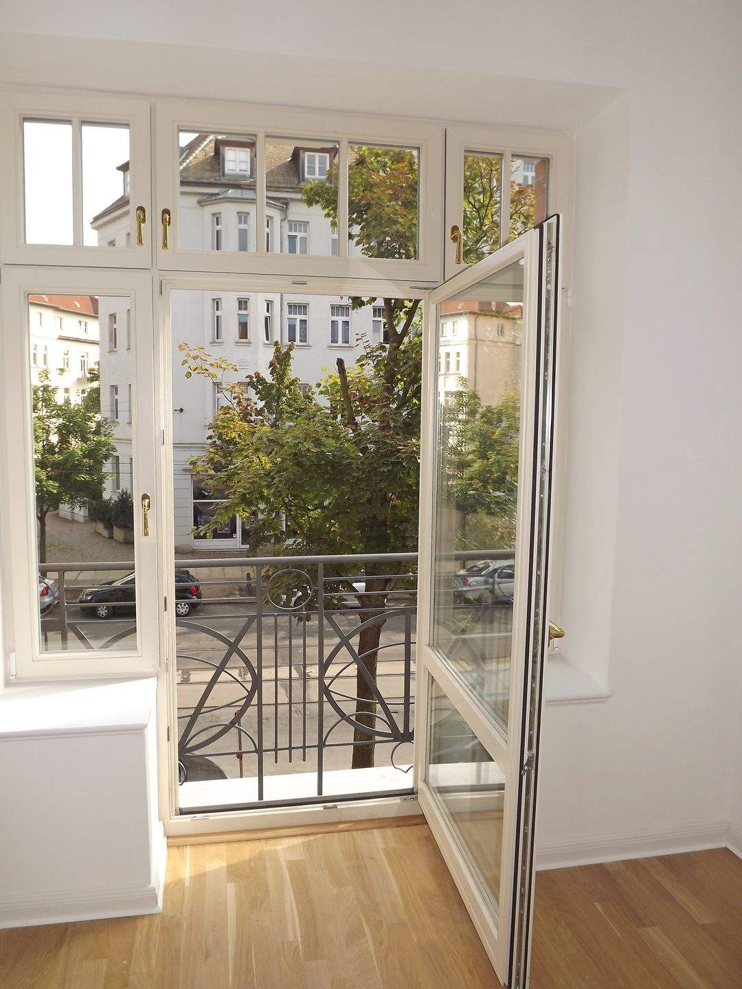 Thumbnail-Frei ab 01.02.2026 ! Stilvoll sanierte 3-Raumwohnung mit Balkon im beliebten Leipzig-Gohlis !