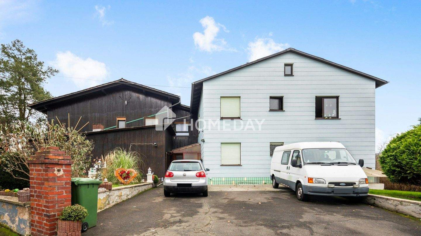 Thumbnail-Liegenschaft mit 2 Wohnhäusern, Gewächshäusern und großem Grundstück