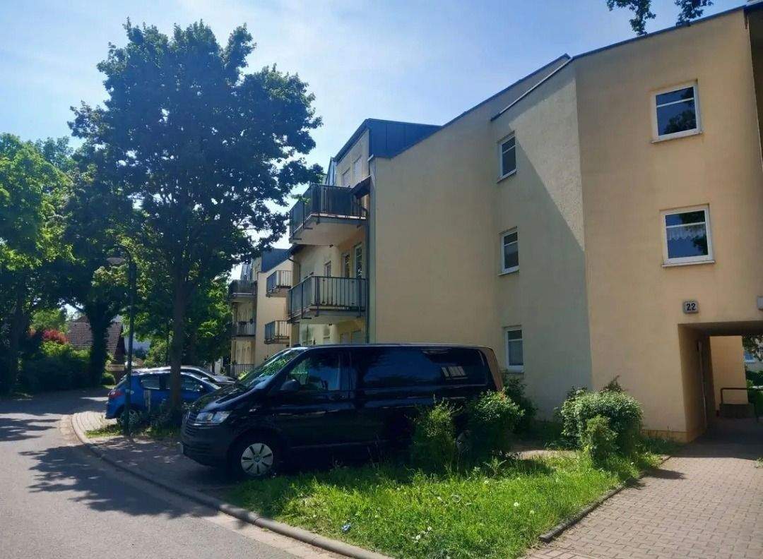 Thumbnail-Bald verfügbar - Frisch saniert im Erdgeschoss-Besichtigung bitte telefonisch abstimmen - 2 Raum Wohnung in der Breiten Gasse