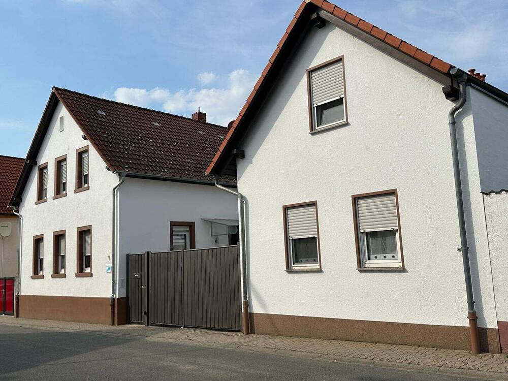 Thumbnail-NEUER PREIS!! 2 Häuser auf einem großen Grundstück.......