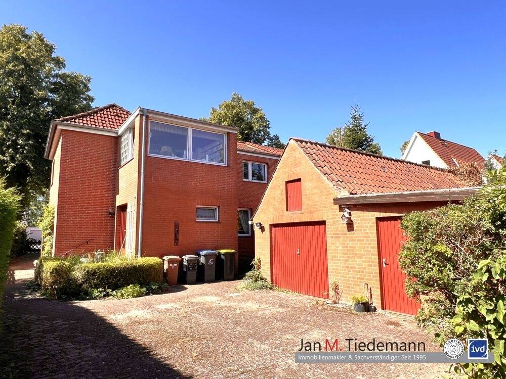 Thumbnail-Käuferprovisionsfrei: Familiendoppelhaushälfte mit Einliegerwohnung und Keller auf großen Eigenlandgrundstück mit Potential