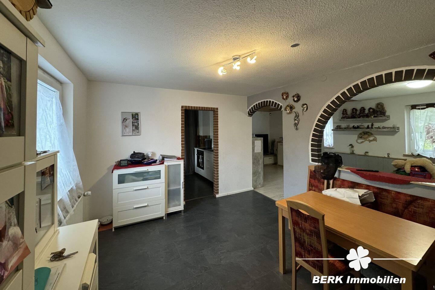 Thumbnail-BERK Immobilien - Ihr neues Zuhause mit viel Platz und Potenzial in Erlenbach am Main