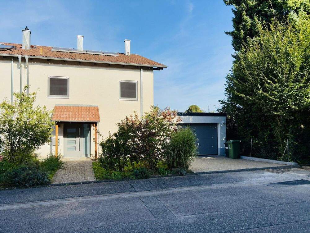 Thumbnail-Familienfreundliche Doppelhaushälfte in Gondelsheim