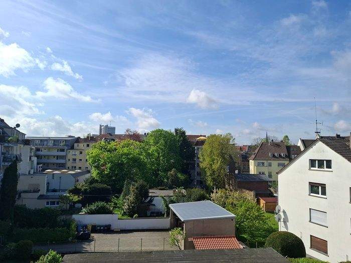 Thumbnail-** Ausschließlich für den 1-2 Personenhaushalt ab 45 Jahre! Helle 3 Zimmerwohnung mit Balkon in fußläufiger Entfernung zur Bonner Innenstadt**