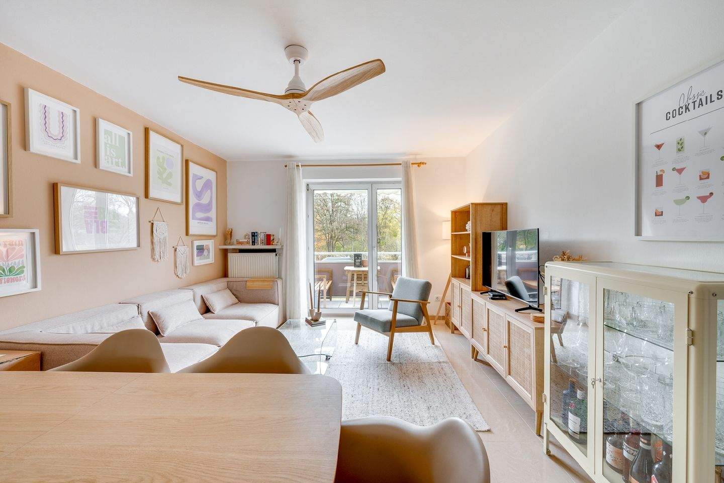 Thumbnail-AIGNER - Top-gepflegte 2-Zimmer-Wohnung mit Balkon in Schwabing West