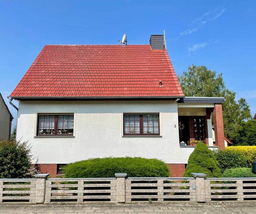 Straßenansicht