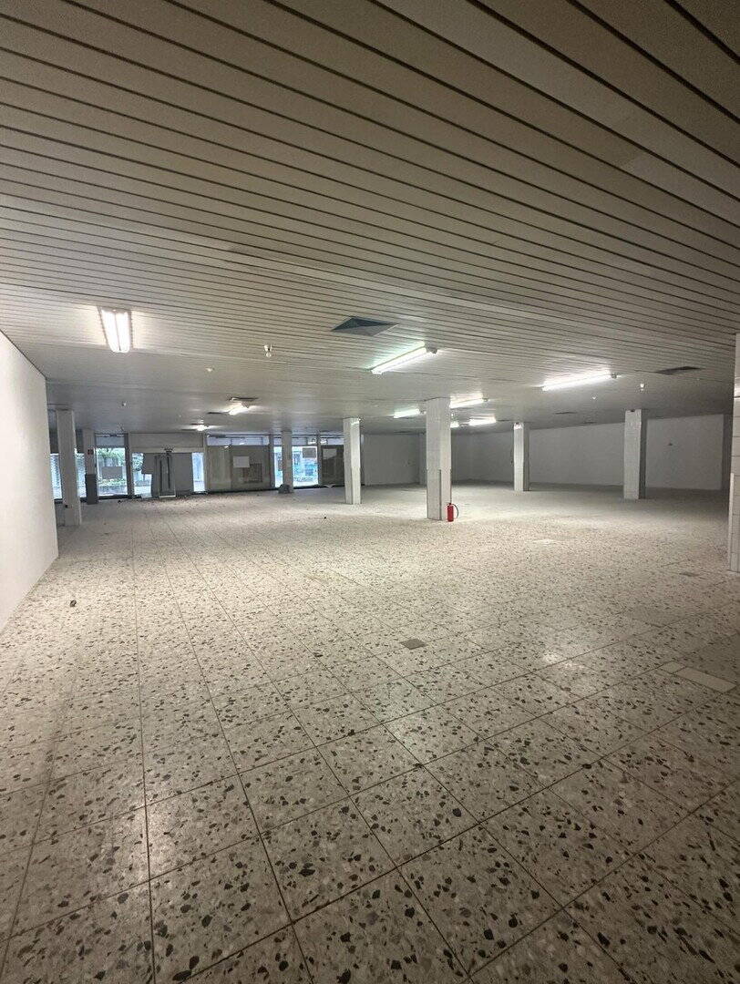 Thumbnail-Ehemaliger Supermarkt 758m² Gewerbe für Fitness Freizeit Lager Einzelhandel Vereinsheim Sporthalle