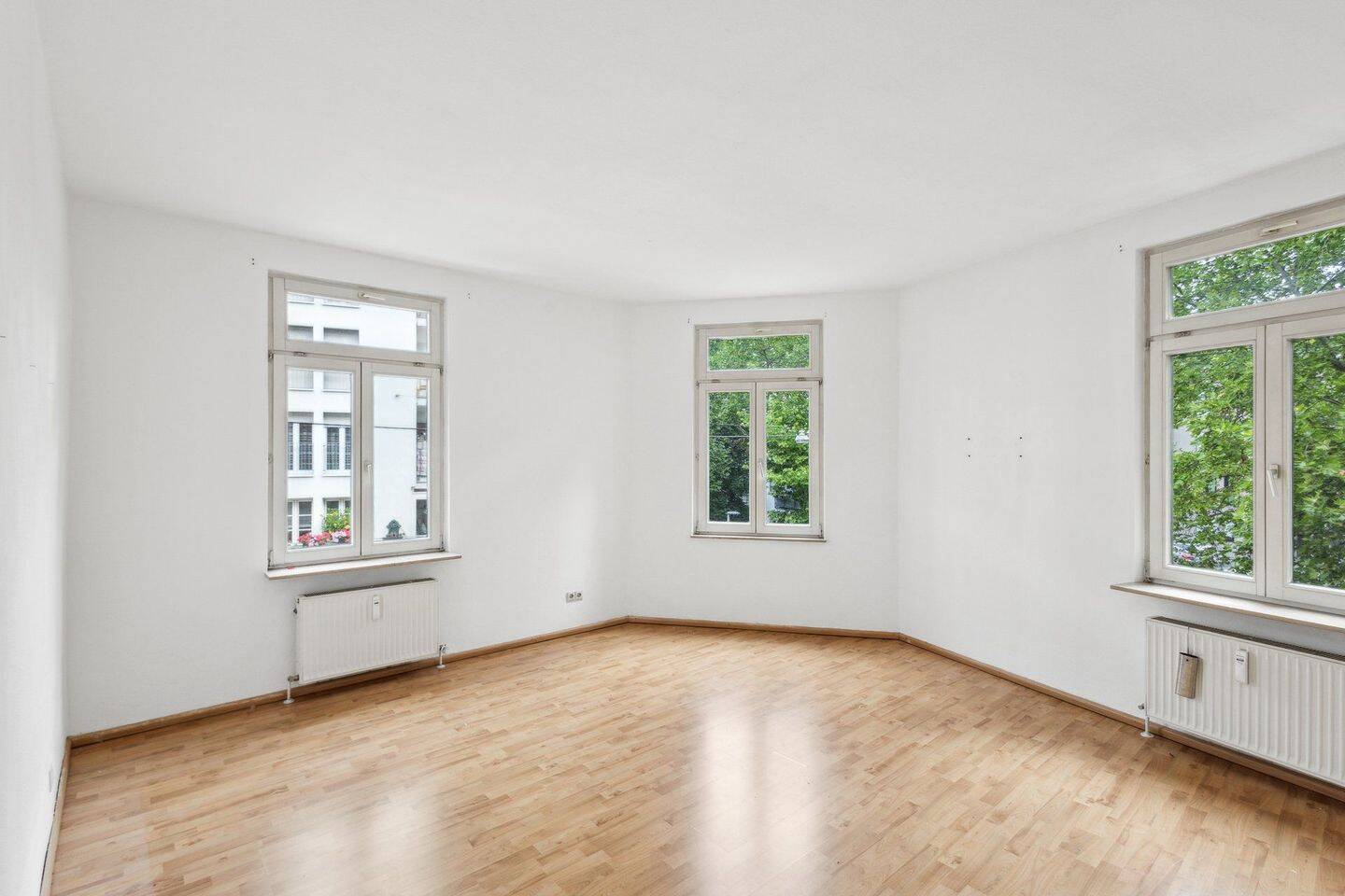 Wohn-/ Esszimmer