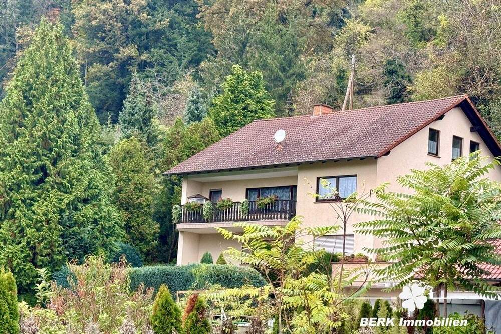 Thumbnail-BERK Immobilien - Gestaltungsfreiheit - teilvermietetes Wohnhaus für Eigennutzer oder Anleger in Stadtprozelten