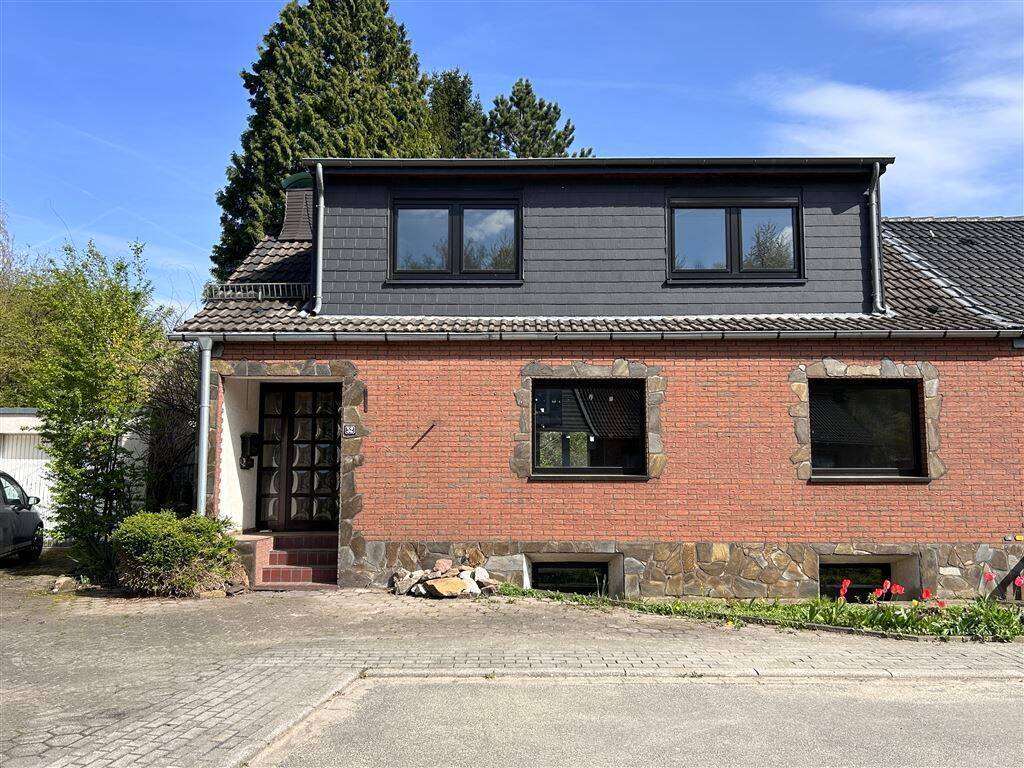 Thumbnail-Charmantes Einfamilienhaus mit großzügigem Grundstück in Essen