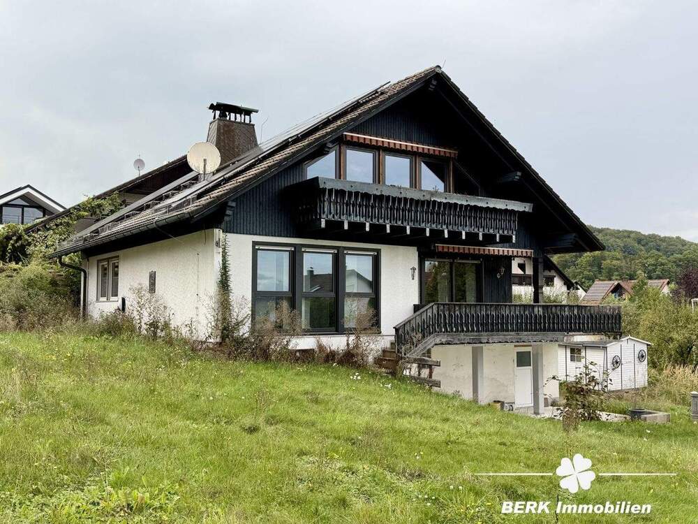 Thumbnail-BERK Immobilien - Modernisiertes Einfamilienhaus mit Charme und Potenzial in Mömbris-Gunzenbach