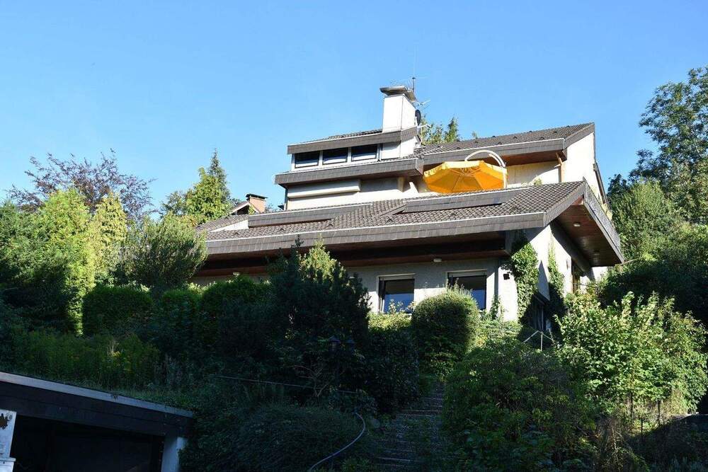 Thumbnail-Exclusives Einfamilienhaus mit Einliegerwohnung in ruhiger Lage mit traumhafter Aussicht